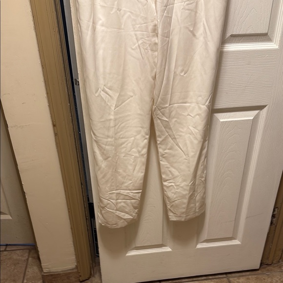 Express White Tailored Jumpsuit with V-Neck - Picture 4 of 6